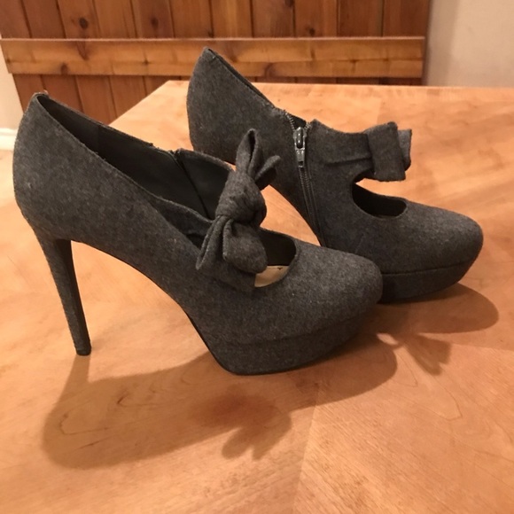 Gianni Bini Shoes - Gianni Bini wool heels